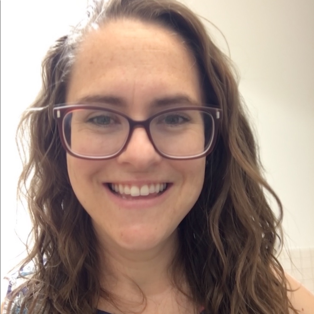 Meet your Posher, Emily